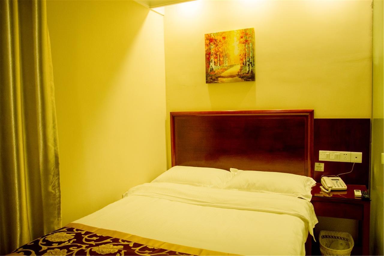 Greentree Jiading District Jiangqiao Jinyun Road Metro Station Express Hotel