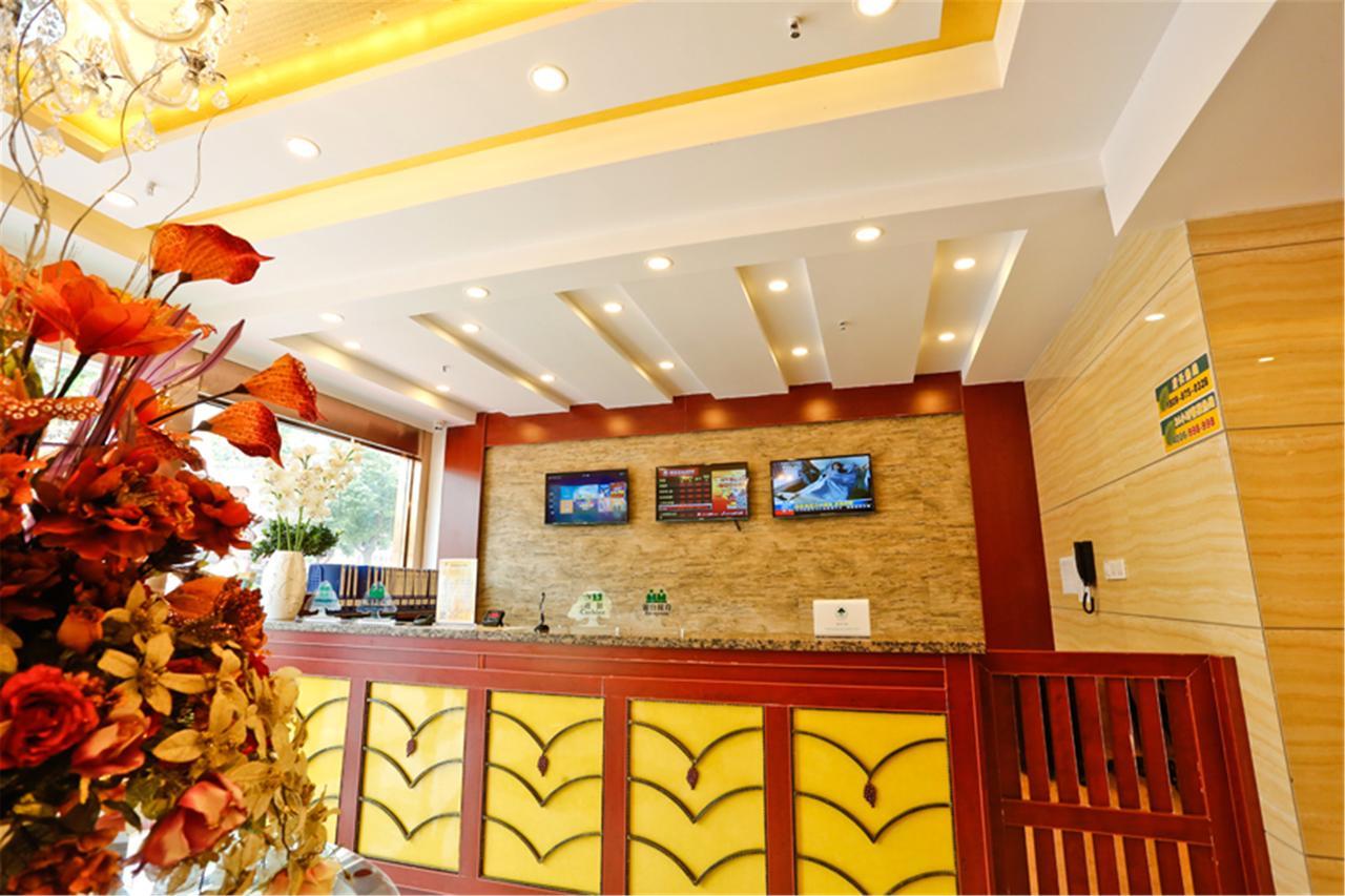 Greentree Jiading District Jiangqiao Jinyun Road Metro Station Express 3*